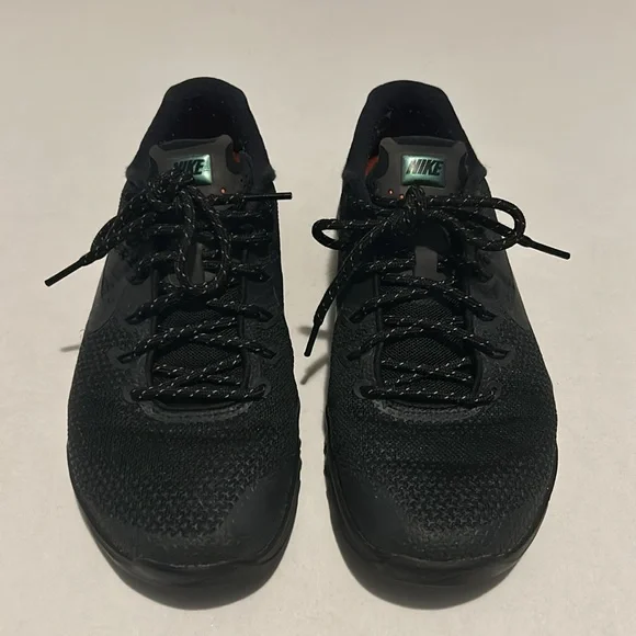 Nike Metcon Workout Sneakers - Picture 3 of 8